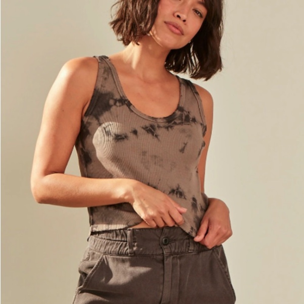 AMO Eclipse Crop Rib Tank - Picture 3 of 3